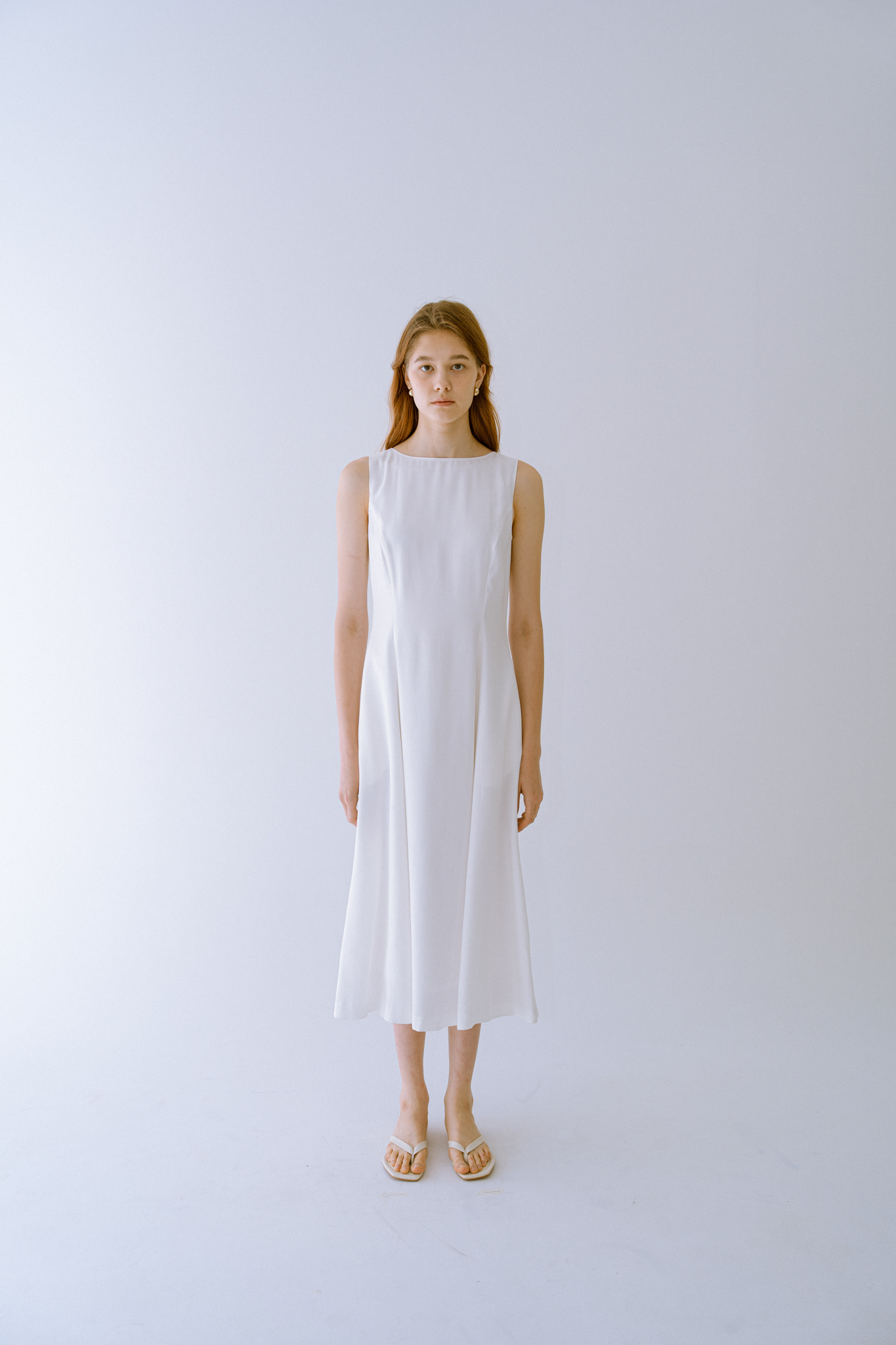 Flare Sleeveless Dress (Off White)