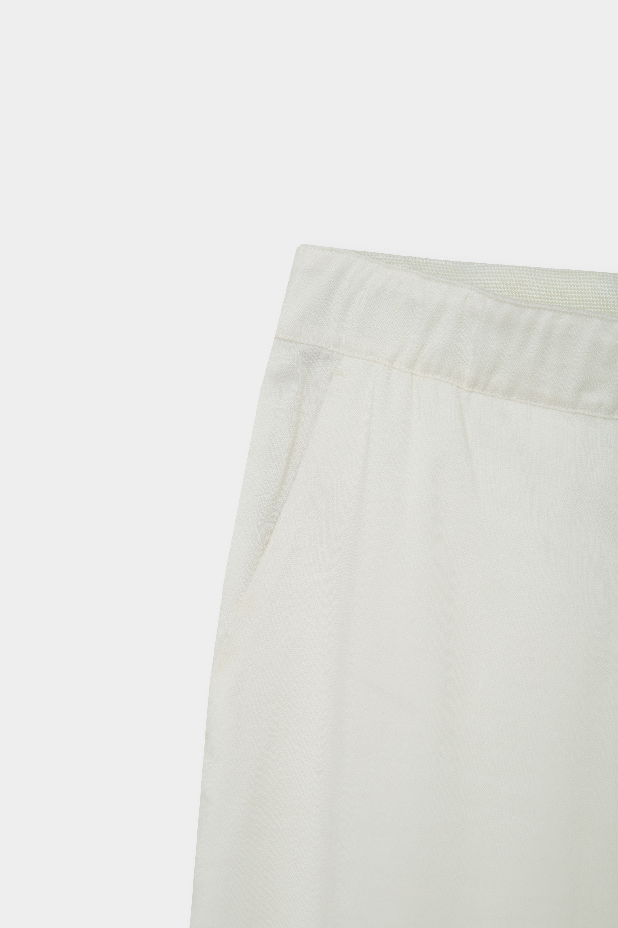Linen Slim Boot Cut Pants (Ivory)